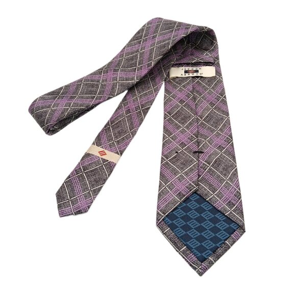 Joseph Abboud Silk Tie Men’s 61.5” Gray Purple Plaid Preppy Romantic Classic New - Picture 3 of 3